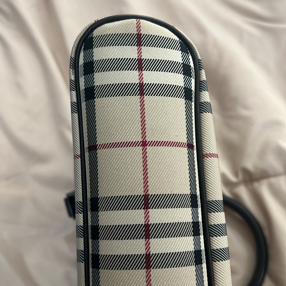 💯Authentic Burberry Nova Check small Handbag - Picture 12 of 15
